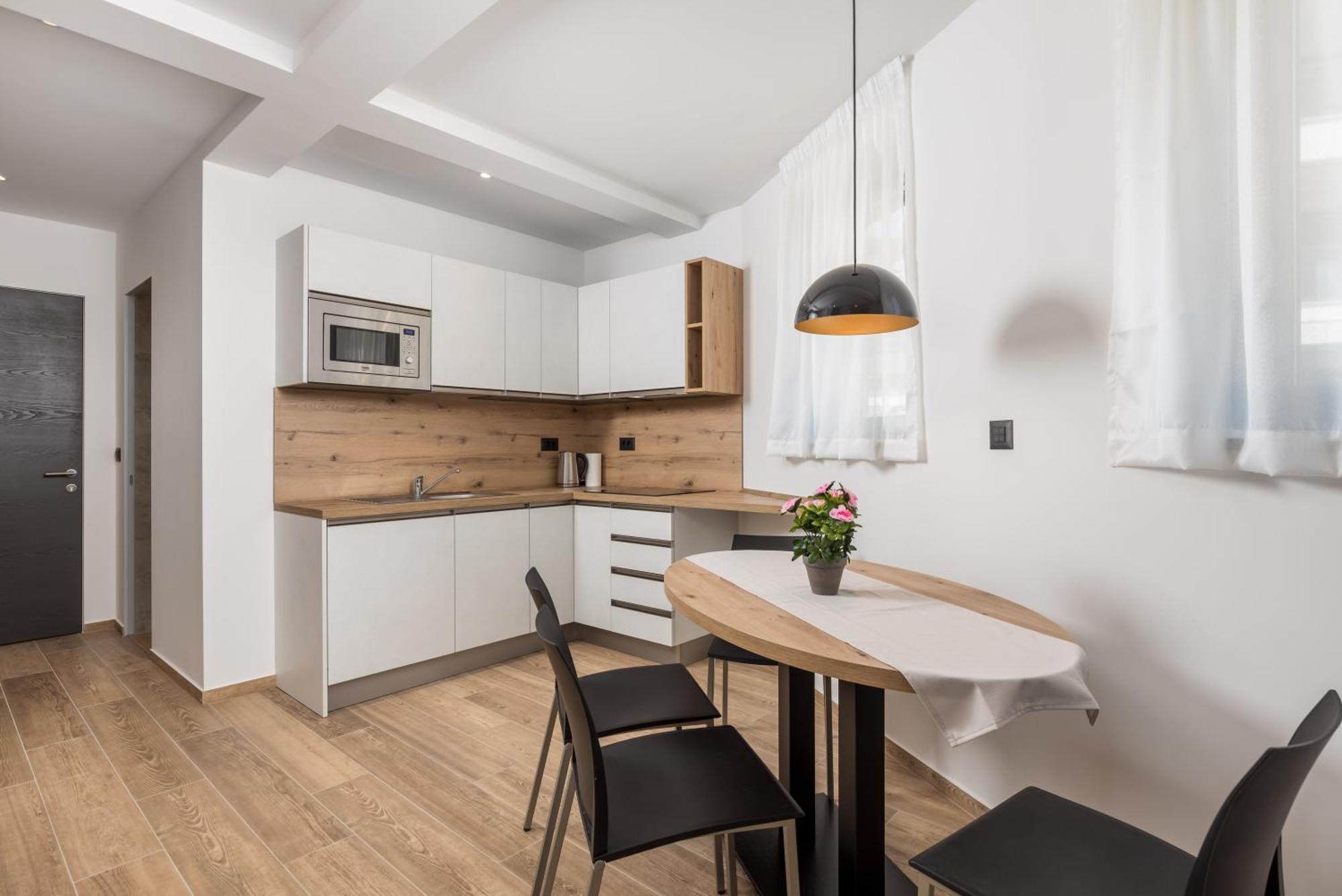Belinda Apartments With Balcony & Private Parking Οπατία Εξωτερικό φωτογραφία